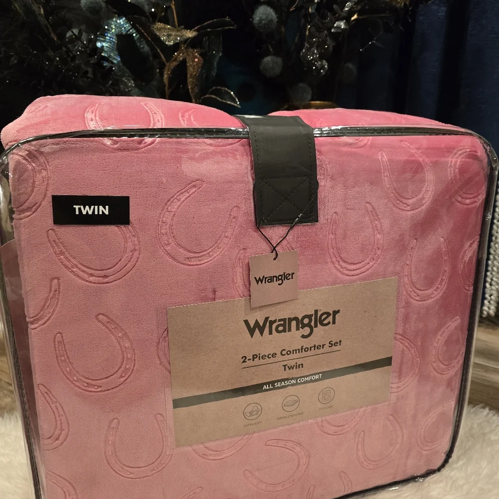 Wrangler Pink Twin 2-Piece Comforter Set with Embossed Horseshoe Design